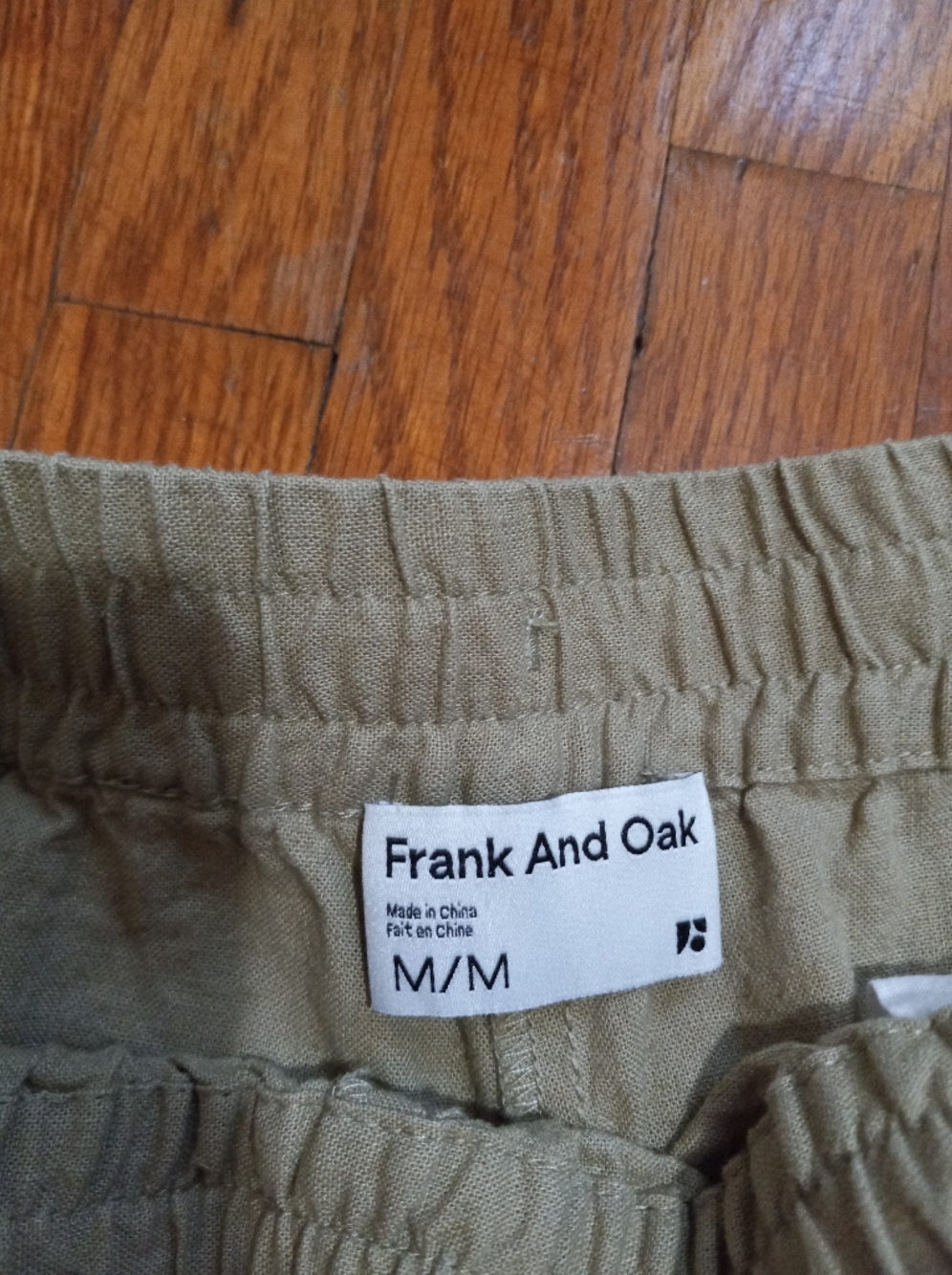 Frank & Oak Annie Linen Women's Shorts - Beigey Green Medium - Picture 2 of 5